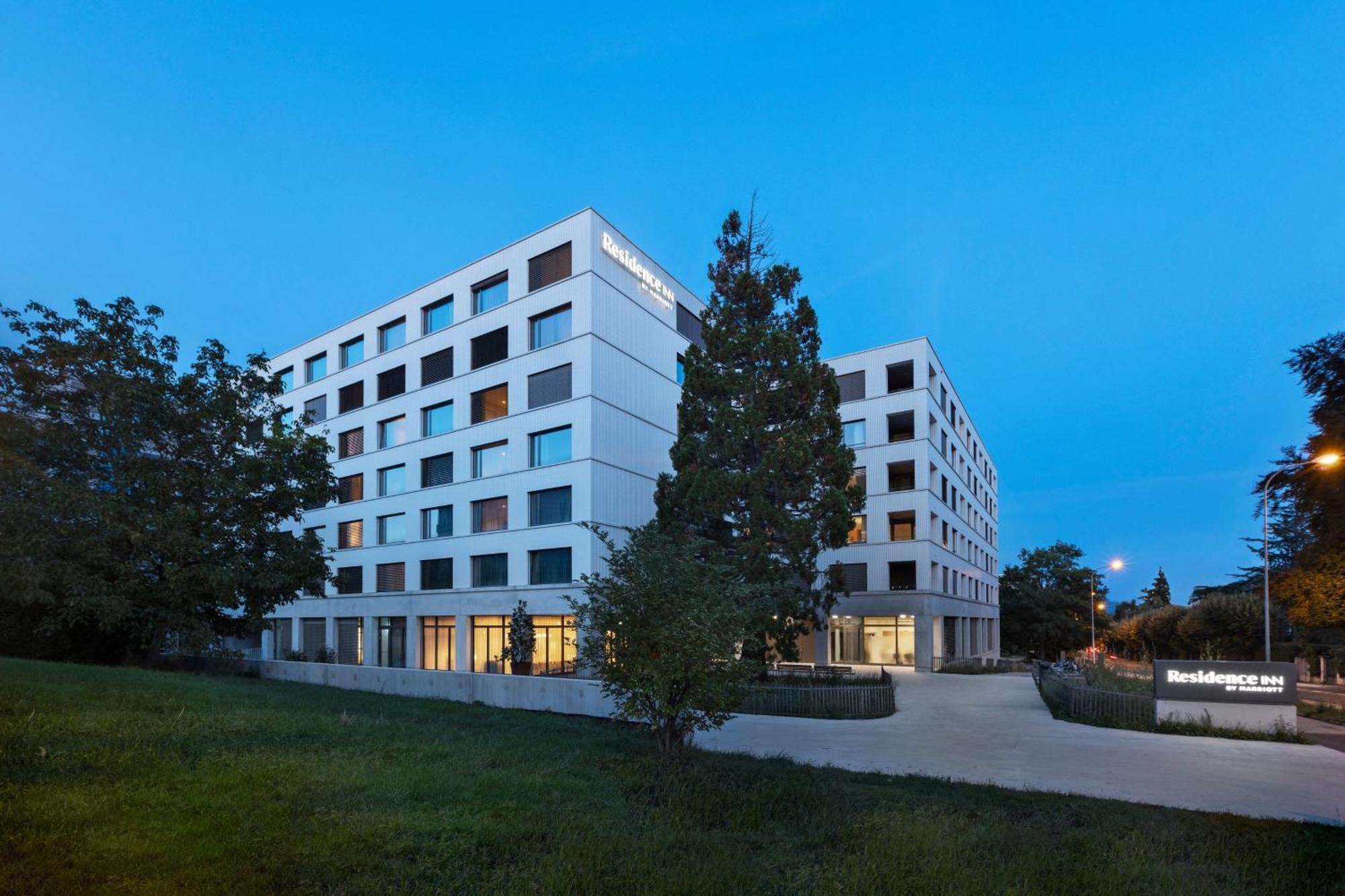 Residence Inn By Marriott Geneva City Nations Exterior foto
